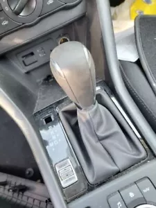 2016-2022 MAZDA CX-3 AUTOMATIC SHIFTER ASSEMBLY: COMPLETE W/ BEZEL - Picture 1 of 12