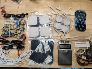 RS Medical Electrical Nerve Stimulator RS-TENS Plus Lots Of Extras - Picture 1 of 7