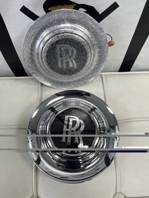 TAPA CENTRAL AUTOALINEADA ROLLS ROYCE RR 100% NUEVA Foto 1 de 4