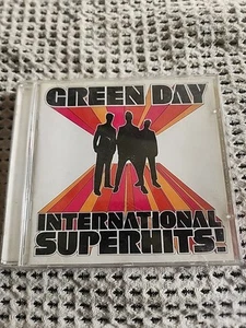International Superhits! by Green Day (CD) - Bild 1 von 2