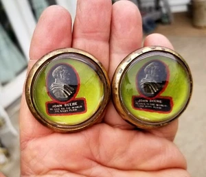 52-43 pair vintage glass domed rosettes John Deere very unusual design - Bild 1 von 2