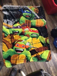 Nickelodeon Teenage Mutant Ninja Turtles Reversible Fleece Throw Blanket - Picture 1 of 14