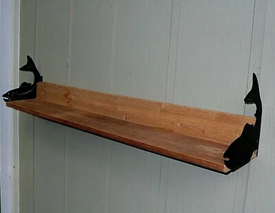 АМБАРНАЯ ДЕРЕВЯННАЯ полка из Восстановленного ГРУБОГО ОГРАНЕННОГО КЕДРА с МЕТАЛЛИЧЕСКИМИ ЗАГЛУШКАМИ ДЛЯ ФОРЕЛИ/ЛОСОСЯ 36 дюймов - Изображение 1 из 4