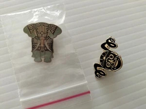 Royal Armouries Museum - Pin Badges from opening years - Picture 1 of 2