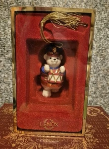 Lenox 2000 Oso de Tambor con Bisagras Adorno de Navidad Colección Tesoros Caja de Baratijas - Imagen 1 de 10