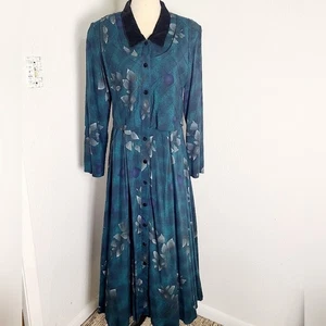Karin Stevens Vintage dunkelgrün Blumen Midikleid mit schwarzem Samtkragen Gr. 12 - Bild 1 von 7