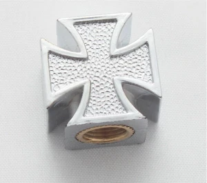 4x Eisernes Kreuz Ventilkappen IRON CROSS Ventilkappe Farbe: Silbern Chrom  Auto - Bild 1 von 4