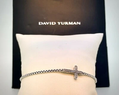 Brazalete de cadena de caja ajustable de plata de ley David Yurman con cruz de diamantes Foto 1 de 4