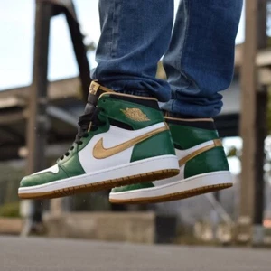 Nike Air Jordan 1 Celtics OG Green Gold Retro High Sz 10.5 555088-315 - Picture 1 of 5