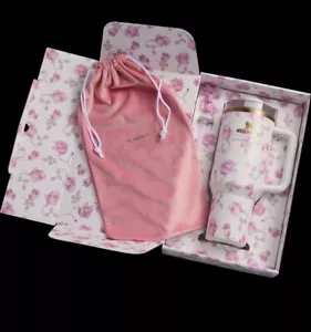 Brand New Stanley LoveShack Fancy Quencher Tumbler 40 OZ Ribbon Rosa Ships Now - Picture 1 of 2