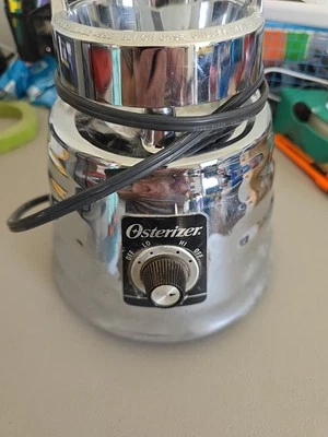 Licuadora Osterizer Deluxe modelo #500028 (solo base) ***Funciona***  Foto 1 de 4