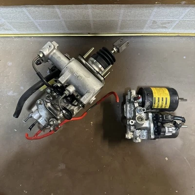 Toyota Prius 2010-2015 híbrido ABS bomba de freno actuador hidráulico antibloqueo OEM Foto 1 de 4