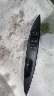Driver Front Door Switch Driver's Lock And Window Fits 17-20 MIRAGE 529597 — 第 1/4 张图片