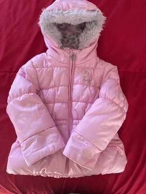 Chaqueta acolchada rosa cálida con capucha 2T para niñas Foto 1 de 4