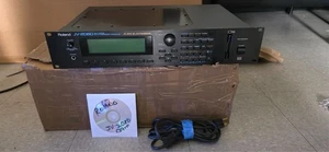 ROLAND JV-2080 SYNTH MODULE W/NEW BATTERY + BONUS COMMERCIAL SOUND BANK - Picture 1 of 8