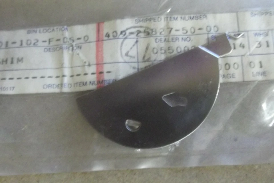 YAMAHA RD250 RD400 XS650 TZ350 TZ750 GENUINE NOS BRAKE PAD SHIM - # 409-25827-50 - Image 1 of 1