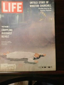 LIFE Magazine. Apr 22 1966 Untold Story of Winston Churchill L013 - Picture 1 of 3