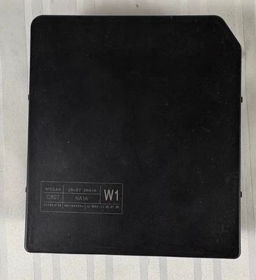 2011 2012 Nissan Leaf Integrated Power Supply Fuse Box Module (IDPM) 284B7-3NA1A - Image 1 of 4