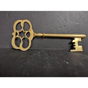 Brass Skeleton Key Vintage Decorative Wall Hanging 9" x 4" - Star Brass Key - Picture 1 of 5