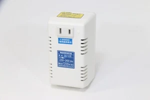 Nissho Kogyo 100V 220-240V Dauntertrafo DS-122E 1200W - Bild 1 von 3