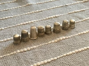 LOT OF 8 ANTIQUE VICTORIAN AMERICAN (?) STERLING SILVER THIMBLES (1 PAT. PEND.) - Picture 1 of 12