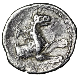 Kilikien, Laranda AR Obol "Baal sitzend / Wolf Lambda oben" selten - Bild 1 von 5