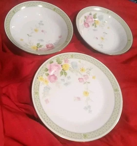 Vintage Noritake Jubilation 2756 Seven Salad/Bread Plates Plus Two Soup Bowls - Picture 1 of 12