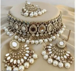 White Indian bollywood bridal choker Necklace earrings Tikka jewellery set - Picture 1 of 1