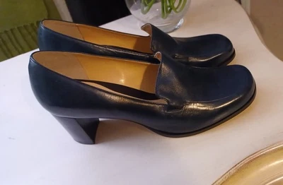 Antonio Melani Guante Calce Para Mujer Talla 9W Cuero Azul Marino Grueso Bomba Tacones para Eventos” Foto 1 de 4