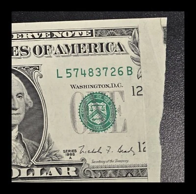 $1 Dollar Bill 1988A Cutting Error W / Broken Lader 57483726 UNCIRCULATED CRISP  - Image 1 of 4