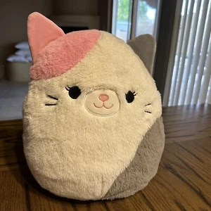 Peluche Karina Squishmallow Cat 12" suave peludo animal de peluche rosa blanco gris - Imagen 1 de 9