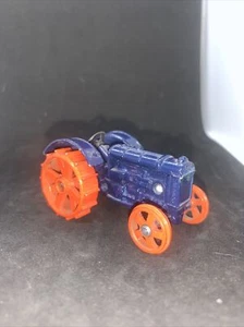 #F-6 English Fordson Vintage Vehicle From Ertl Die Cast Tractor - Picture 1 of 6