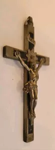 Crocifisso antico 5" alto - 2,5" largo legno e metallo, colore nichel - Foto 1 di 6