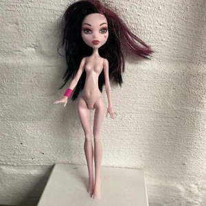 Monster High Doll Draculaura 2008 Mattel - Picture 1 of 7