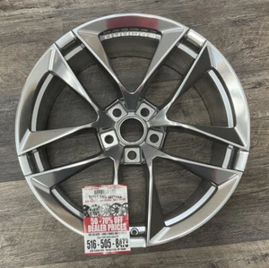 Chevrolet Camaro 2017 18 19 20 21 22 2023 97953 OEM rim 20 x 9.5 REAR Polished - Picture 1 of 4