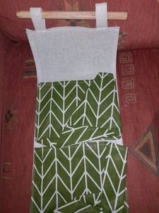 3 TIER WATERPROOF HANGING STORAGE ORGANISER. BRAND NEW - Picture 1 of 4