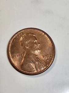 1972 D Mint Lincoln Penny - Picture 1 of 12