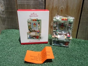 Neu Hallmark Mrs Claus's Küchenspüle grün signiert Ornament Sonderedition 2014 - Bild 1 von 7