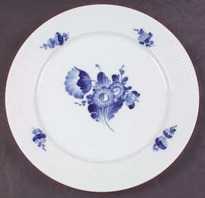Plato de cena trenzado Royal Copenhagen flores azules 7069737 - Imagen 1 de 1
