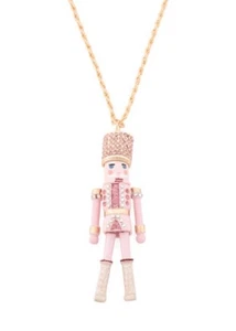Betsey Johnson Nussknacker Halskette NEU Geschenkbox lang Gelenkanhänger 32 Zoll - Bild 1 von 3