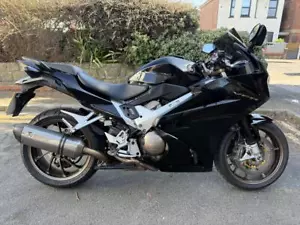 HONDA VFR800F 2016 - Picture 1 of 20