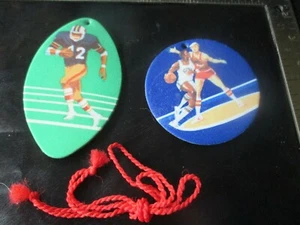 Nuevo de Lote Antiguo AVON GO FOR IT! Baloncesto Fútbol Colgante POMANDRAS - Años 80 - #1 - Imagen 1 de 4