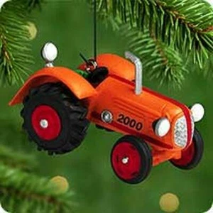 2000 Hallmark Ornament ~ Antique Tractor #4 of a Series ~Miniature ~ NIB - Picture 1 of 1