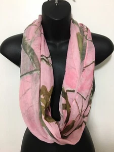 NWT Ladies Realtree AP Pink Camo Lace Infinity Scarf - Picture 1 of 8