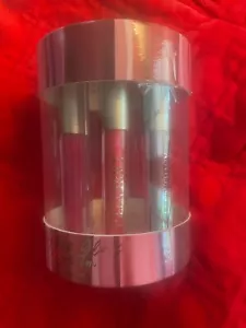 ELLEN TRACY GLAMOROUS LIP GLOSS COLLECTION 6 BEAUTIFUL MATTE & SHIMMER NEW - Picture 1 of 5
