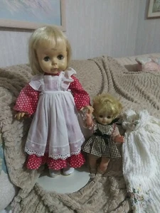 "Effanbee SUZIE SUNSHINE Puppe 1961 mit Kleidung & Sammlerstück ""kleine Schwester" - Bild 1 von 12