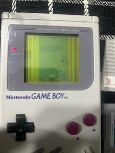 Nintendo Gameboy DMG-01 1989 originale funzionante ma ha linee Tetris Bo Jackson - Foto 1 di 16