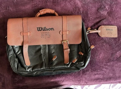 Bolso de cuero de piel de cerdo Wilson NFL raro de colección-maletín-propiedad del jugador de la NFL-LEER-FOTOS Foto 1 de 4