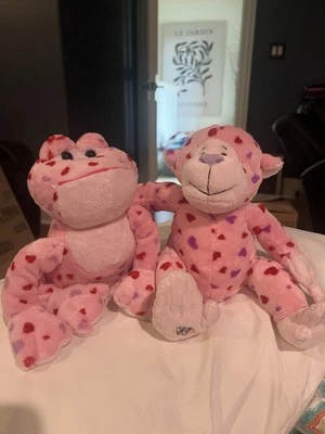 Webkinz Valentine’s Day Set – Love Frog & Love Monkey (No Codes) - Image 1 of 4