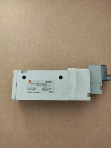 SMC SYJ7120-5LOU-01F-x20- Q 5 Port 24V DC Magnetventil - Bild 1 von 3